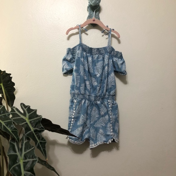 Epic Thread Romper 💋bundle me💋 - Picture 2 of 5